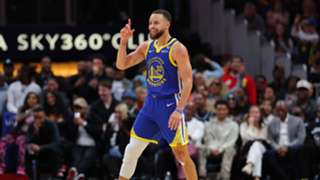 NBA: Curry pours in 60 points but Warriors fall to Hawks in OT