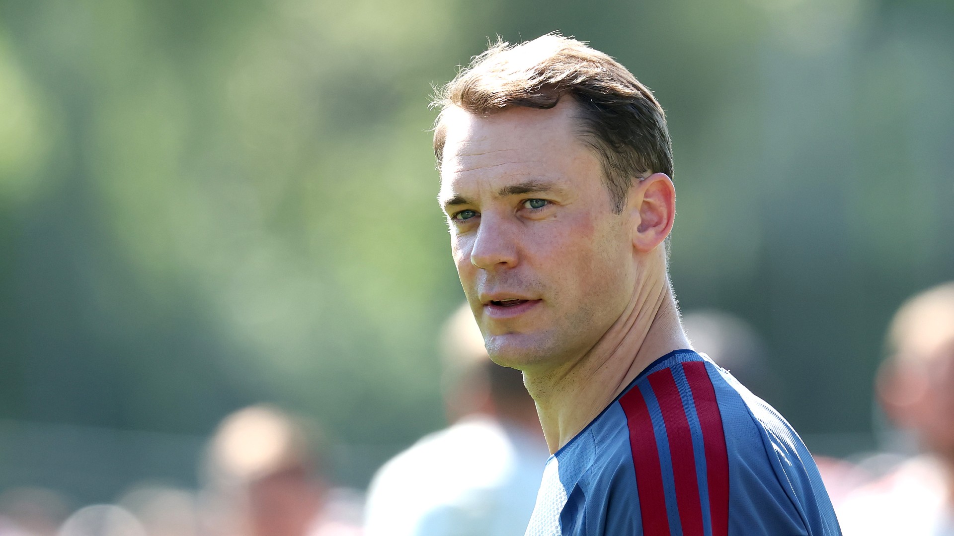 Manuel Neuer Hints at Retirement After 2026-27 Season