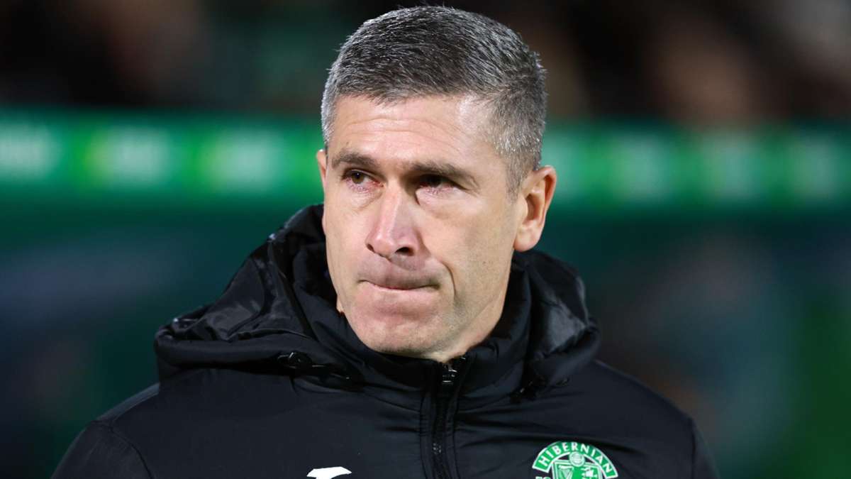 Nick Montgomery praises Christian Doidge as Hibernian edge past Forfar