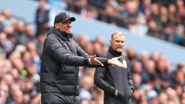 Jurgen Klopp looks exasperated during Liverpool's 4-1 loss at Man City