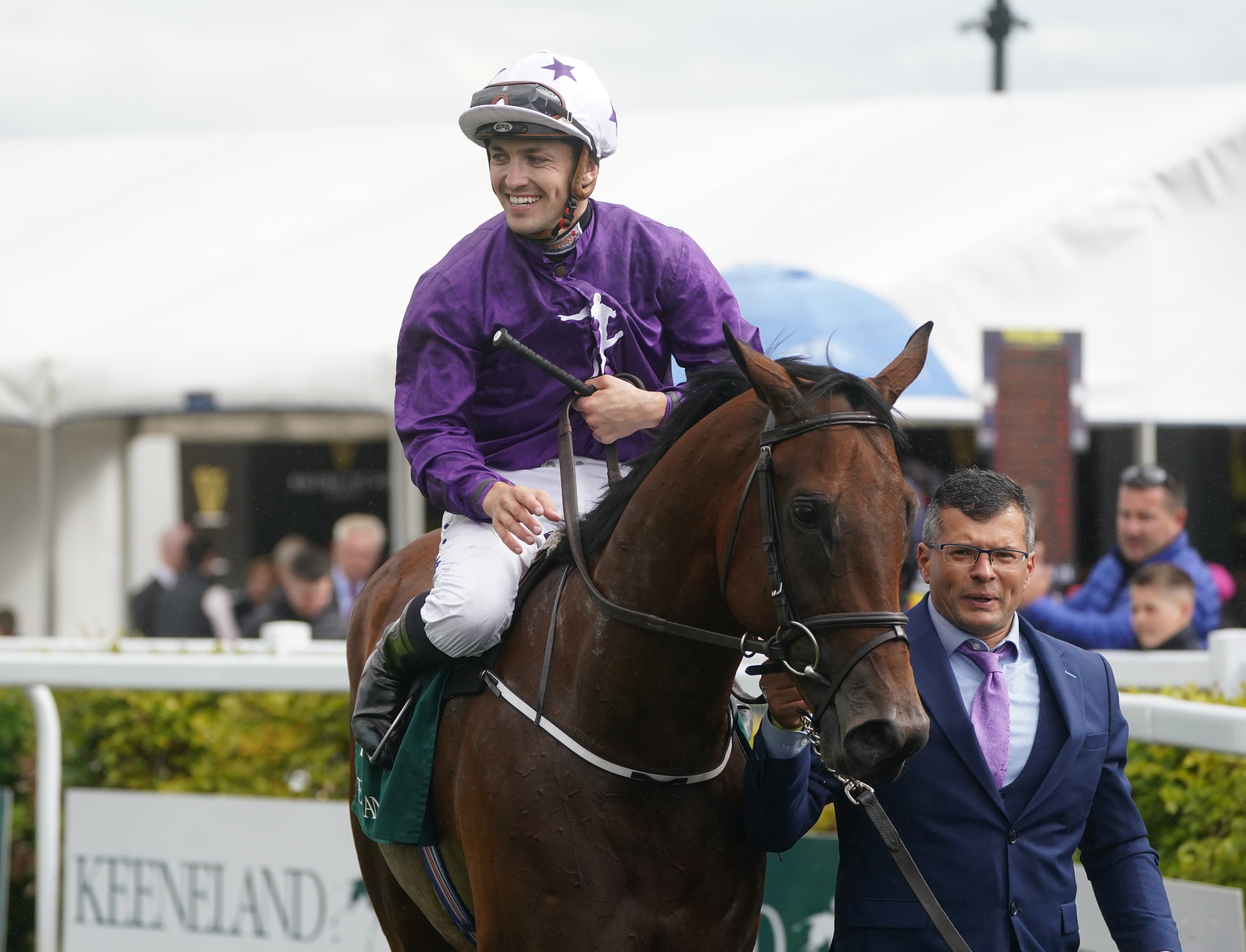 Bucanero Fuerte and Kevin Stott return to the Curragh winner's enclosure