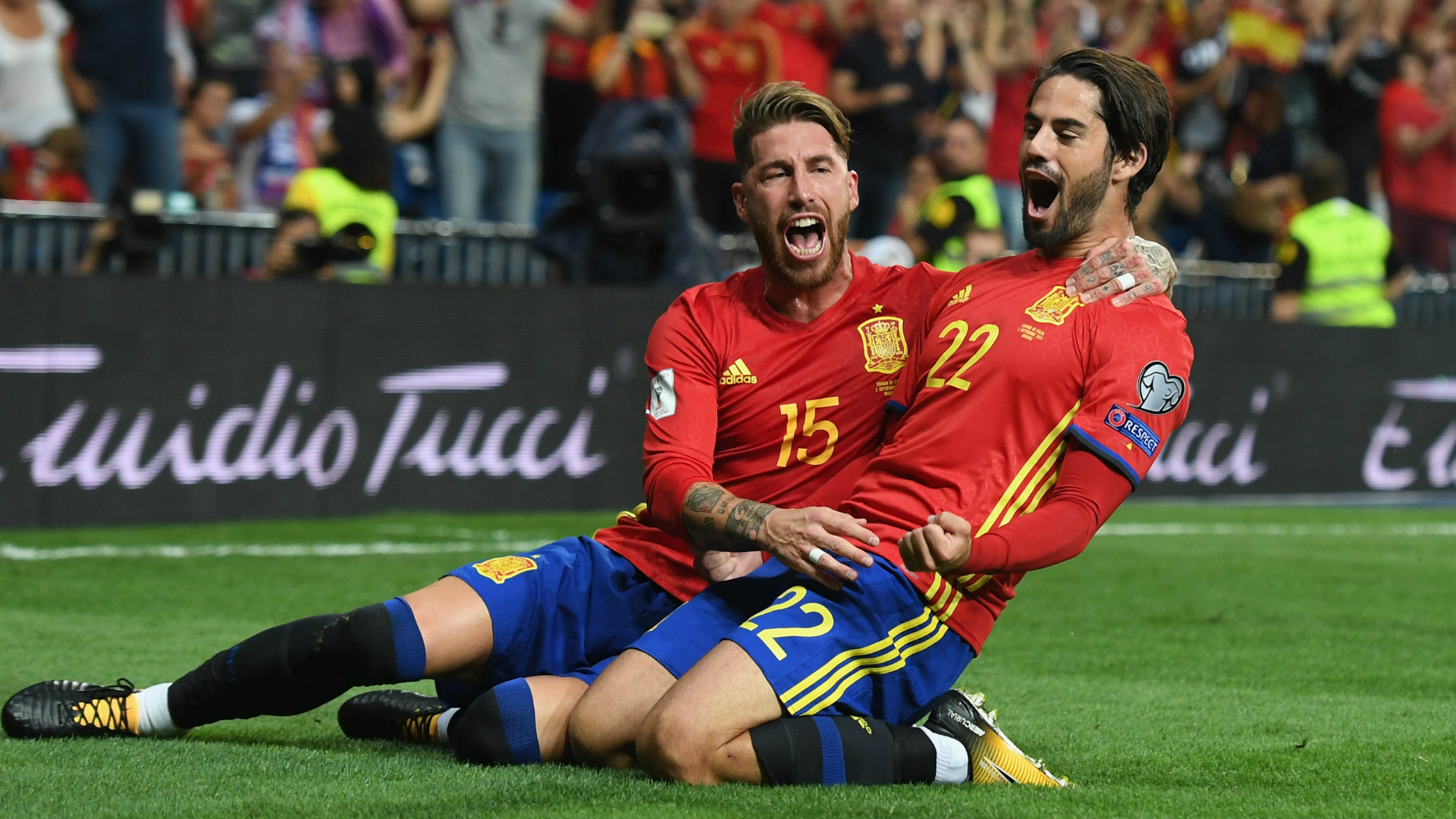 Isco's double strike and Alvaro Morato's late goal help Spain defeat Italy Isco's double strike and Alvaro Morato's late goal help Spain defeat Italy