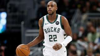 Middleton scores eight points from bench while managing minutes for Bucks