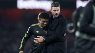 Carrick staying at Man Utd would delight squad, says Amad