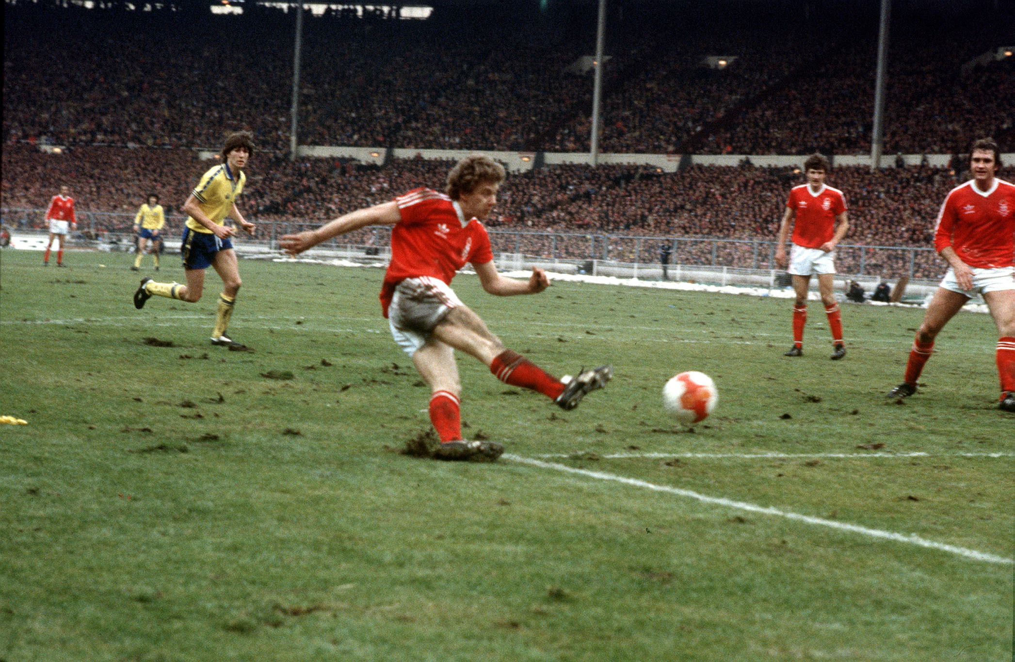 Tony Woodcock playing for Nottingham Forest