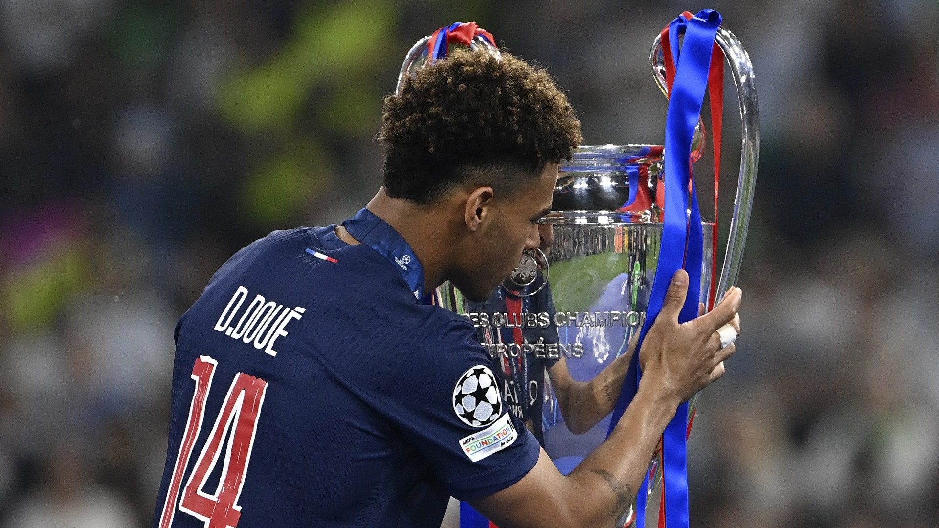 Youth triumphs over experience as Doue delights and Luis Enrique ends PSG’s wait