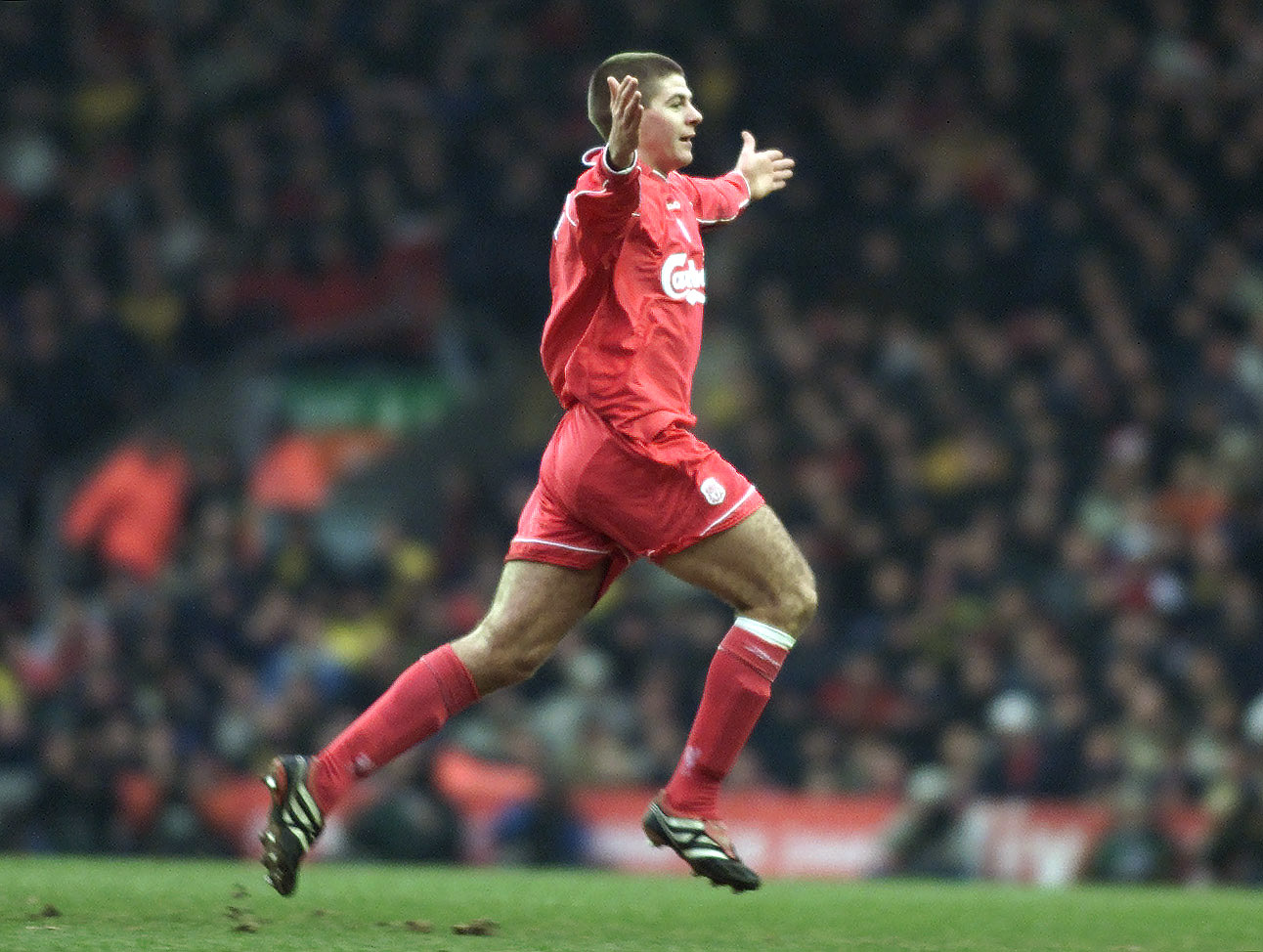 Steven Gerrard scored a brilliant first Premier League goal for Liverpool in 1999