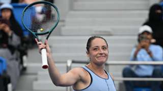 Gauff stunned by Cocciaretto in Qatar as Swiatek cruises through