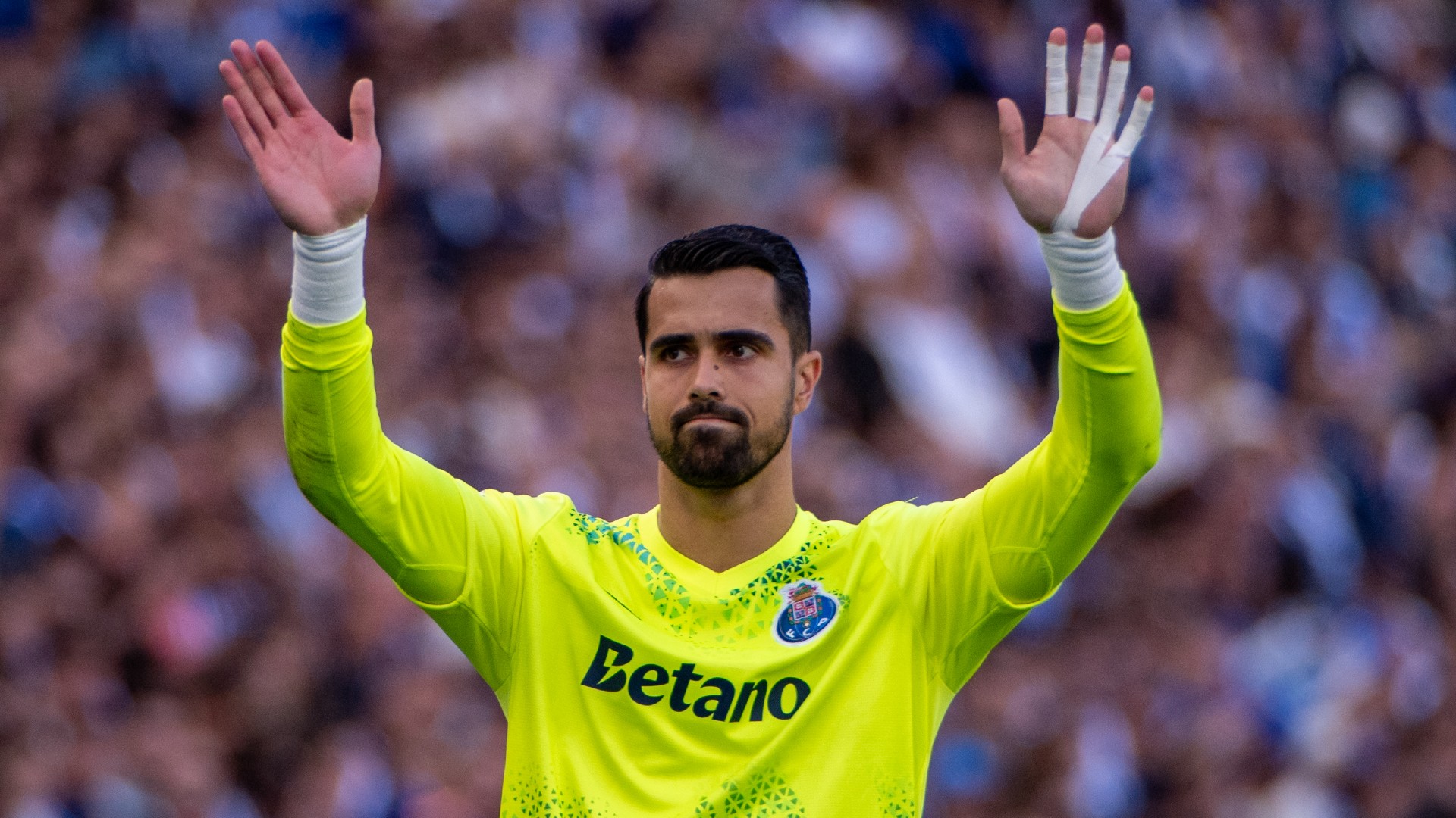 Farioli khuyến khích Costa ở lại Porto