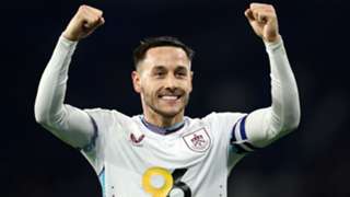 Championship: Burnley close gap on top two, Hull down Plymouth to ease relegation fears