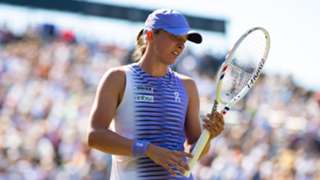 Swiatek suffers defeat to Navarro ahead of Wimbledon defence