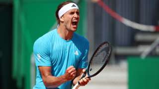 Zverev pulls off thrilling comeback against Garin in Monte-Carlo