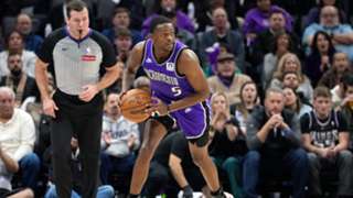 Kings trade Fox to Spurs, get Bulls' LaVine