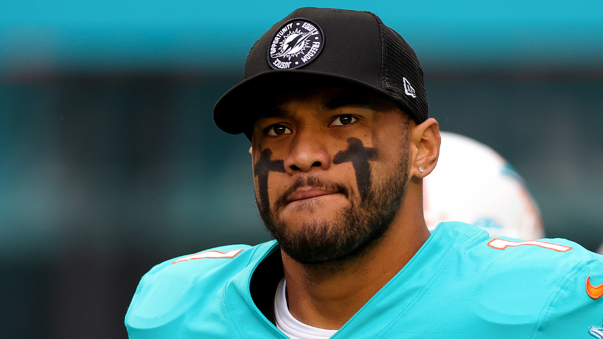 NFL海豚QB塔戈瓦伊洛亚考虑在脑震荡后退役