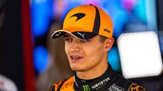 Norris 'at the mercy' of McLaren car, frustrated by 'yo-yoing'