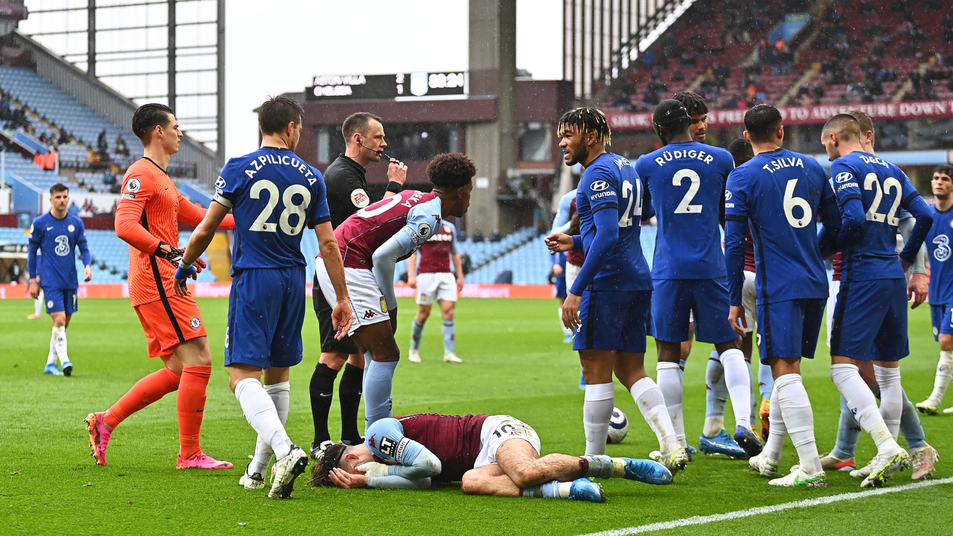 Chelsea captain Azpilicueta has three-match ban overturned