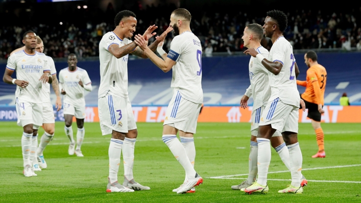 Real Madrid celebrate a Karim Benzema goal against Shakhtar Donetsk
