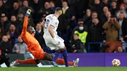 Karim Benzema pounces on Edouard Mendy's error