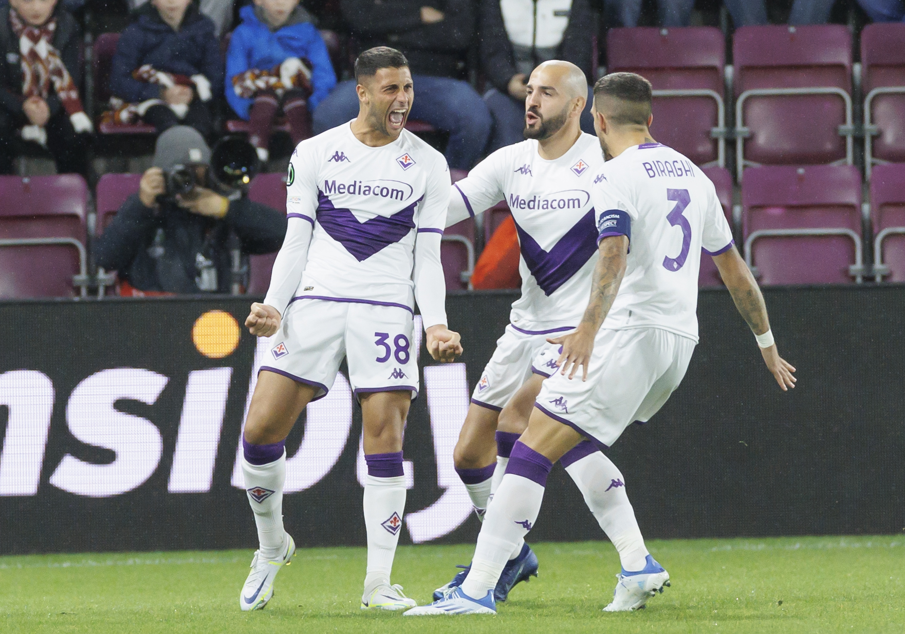 Seconda giornata Europa Conference League: Fiorentina pari al cardiopalma,  vittorie per Aston Villa, Gent e Ballkani, UEFA Europa Conference League