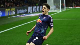 Leeds extend Championship lead as Coventry close in on play-offs