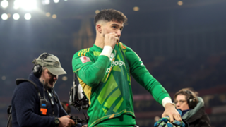 Fernandes salutes 'top class' Bayindir after penalty heroics