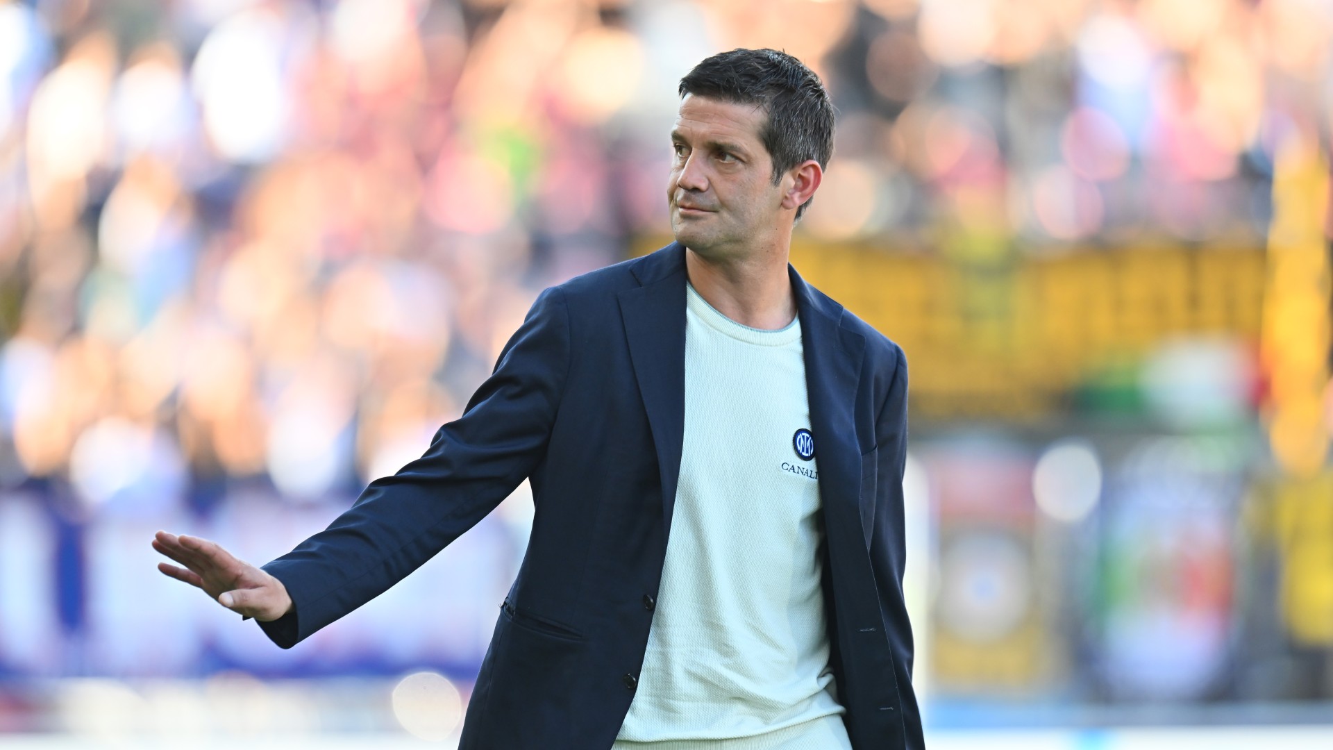 Soccer Chivu pens new Inter deal through to 2028