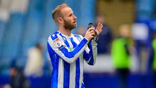 Bannan leaves Sheffield Wednesday after 10 years to join Millwall