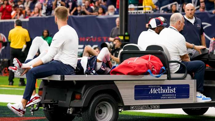Texans wide receiver Dell shot, suffers minor wound