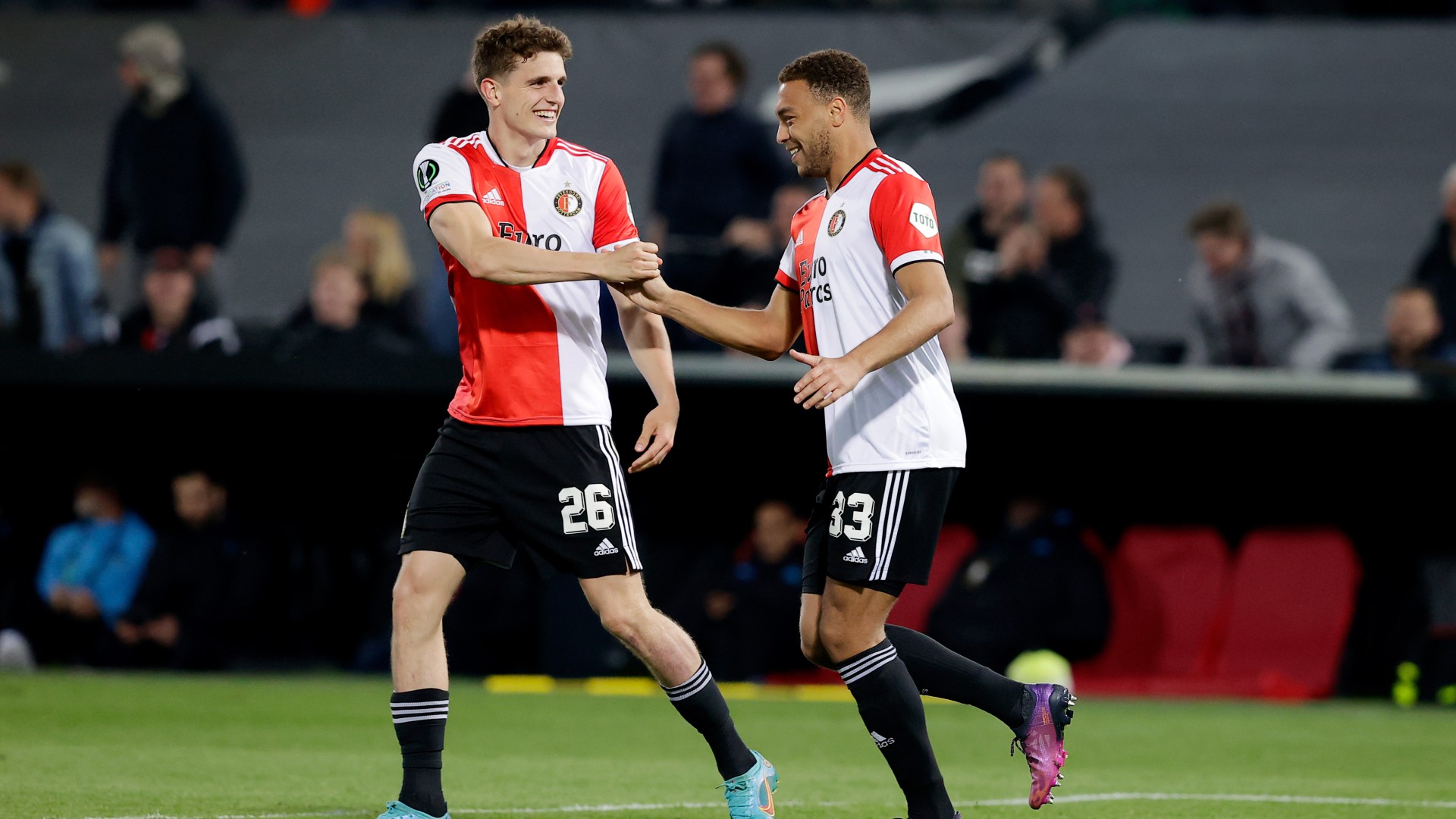 Cyriel Dessers celebrates after putting Feyenoord 3-2 up against Marseille