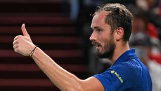 Medvedev cruises past Shimabukuro into Almaty quarters