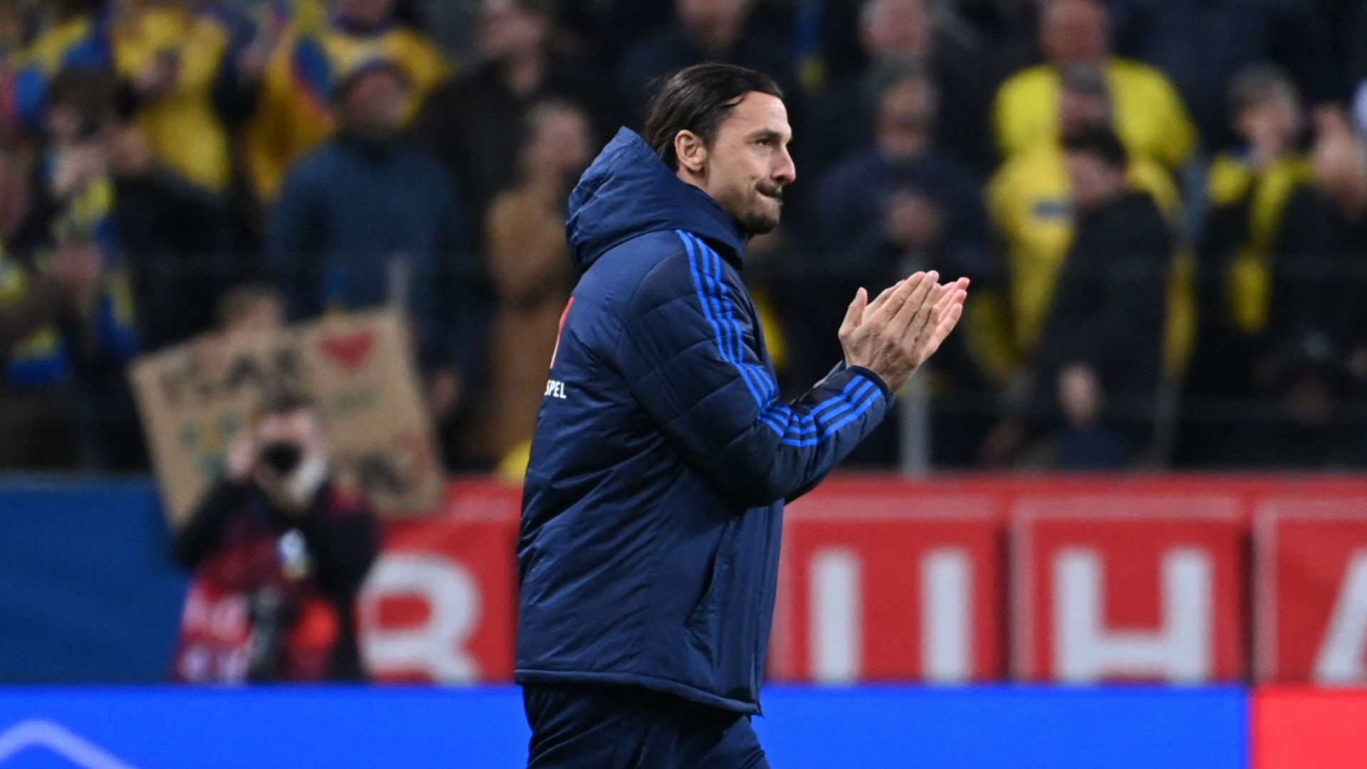 Zlatan Ibrahimovic wants to carry on playing for Sweden