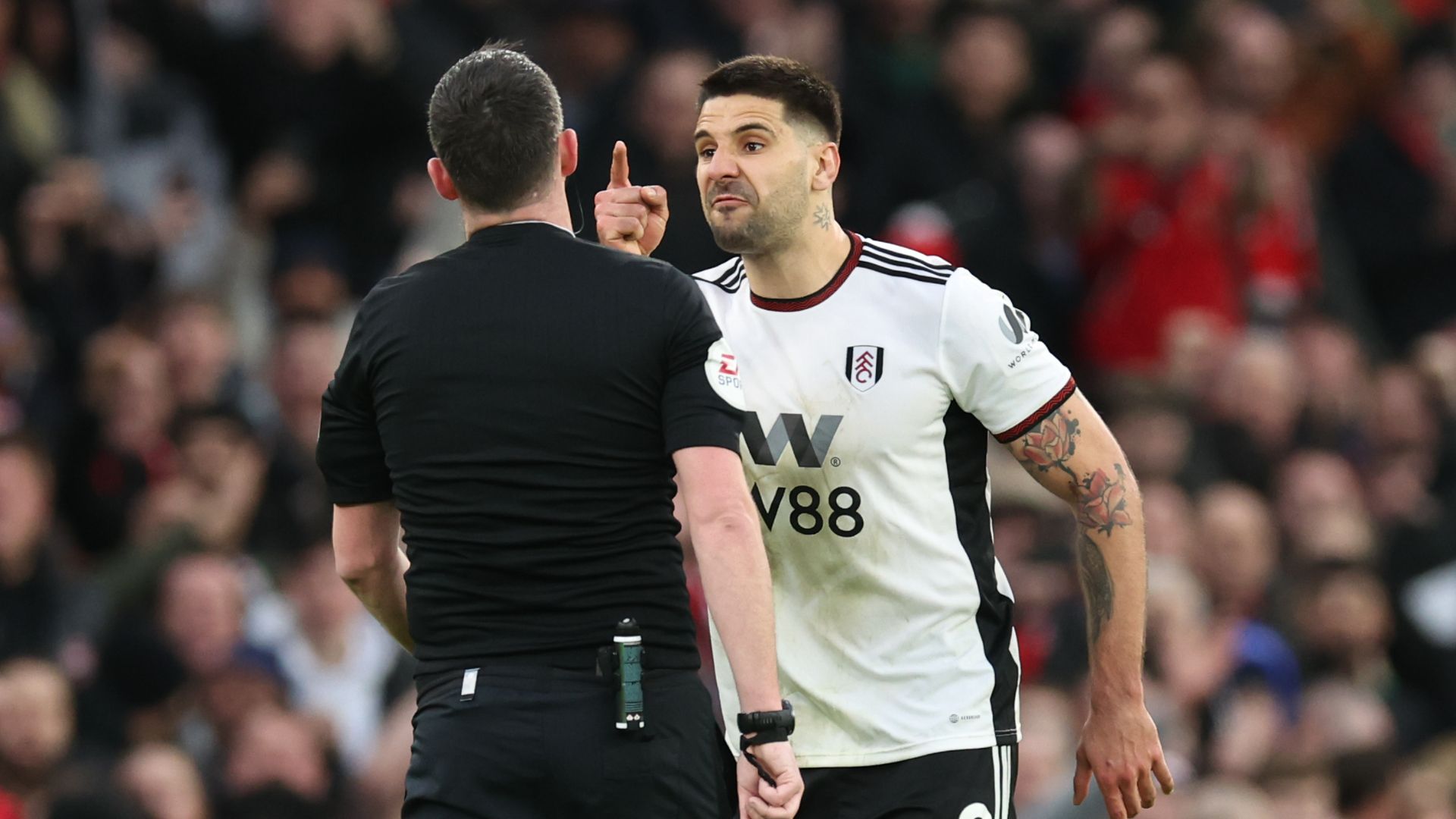 Aleksandar Mitrovic was sent off by Chris Kavanagh