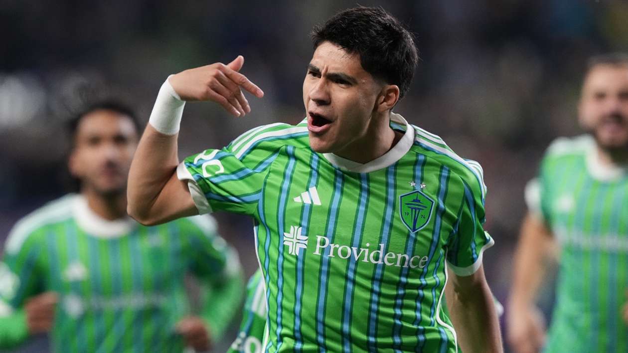 Seattle Sounders 4-2 Minnesota United: Vargas scores brace to force Game 3