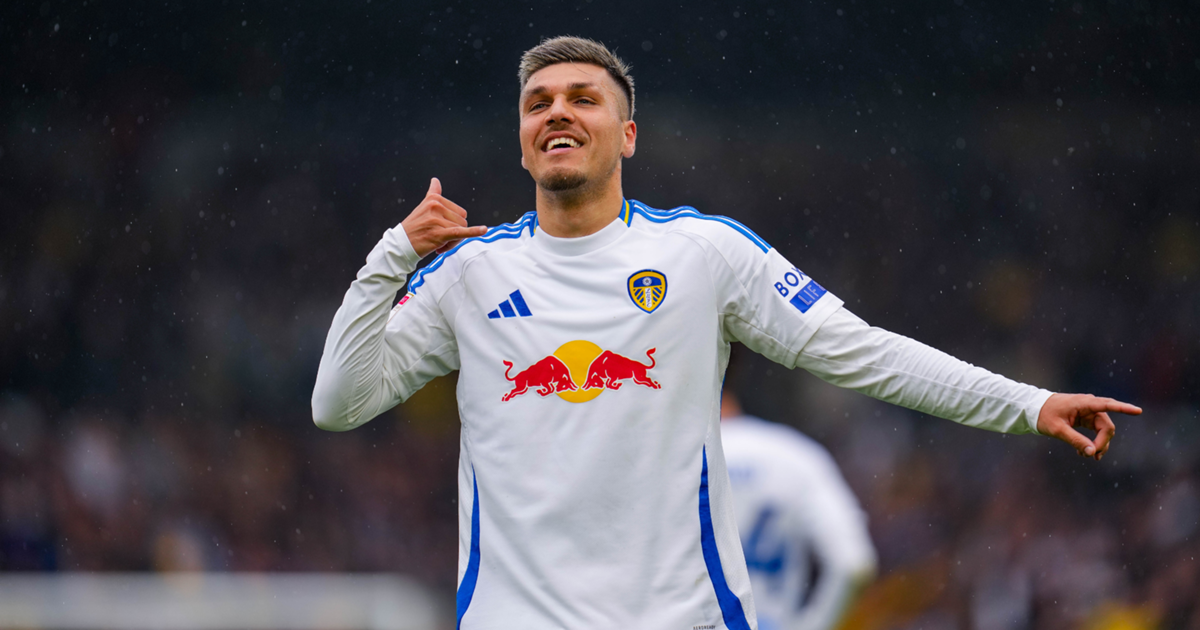 West Ham sign Joel Piroe on season-long loan from Leeds United with promotion-triggered buy obligation