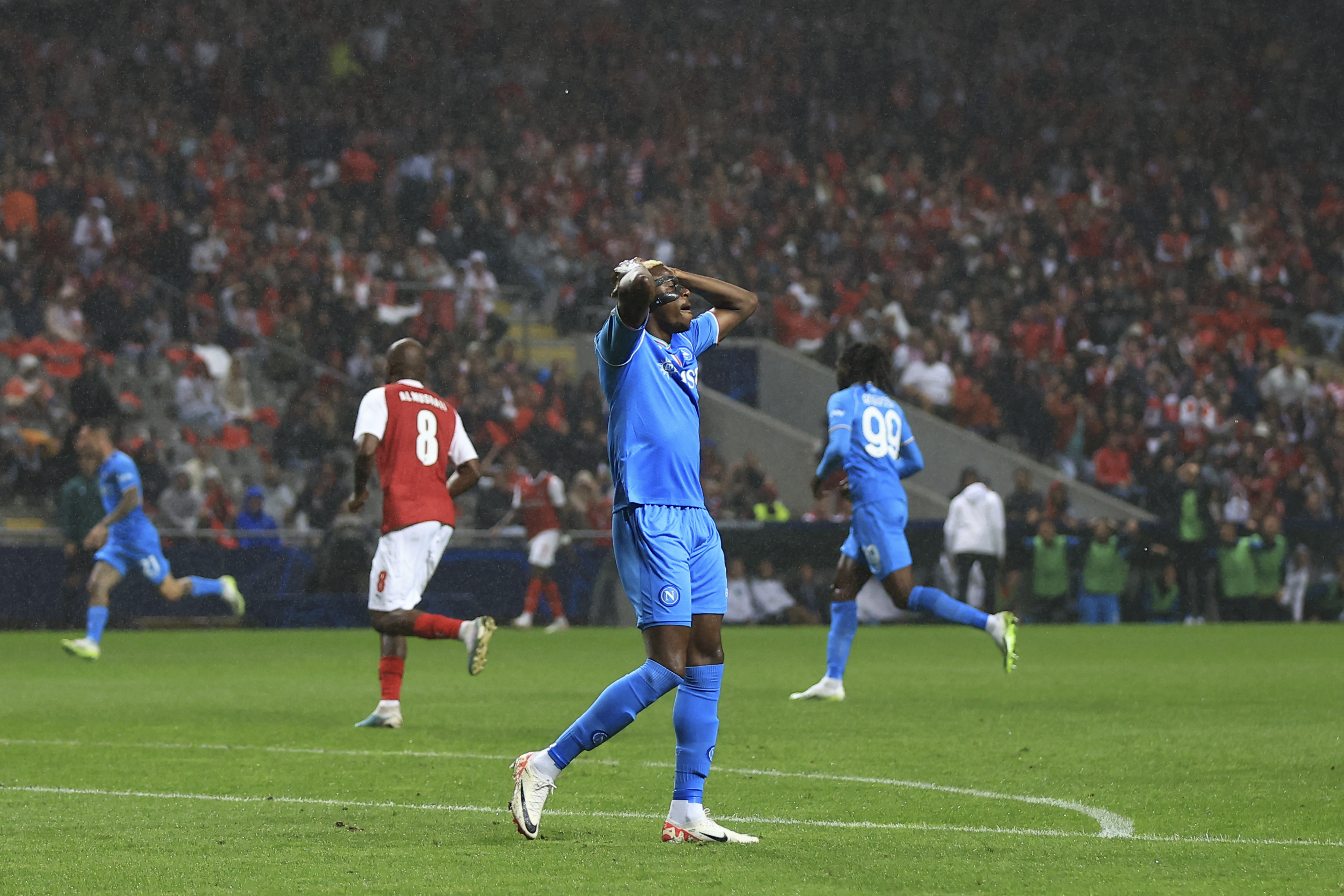 Victor Osimhen missed several chances in Braga