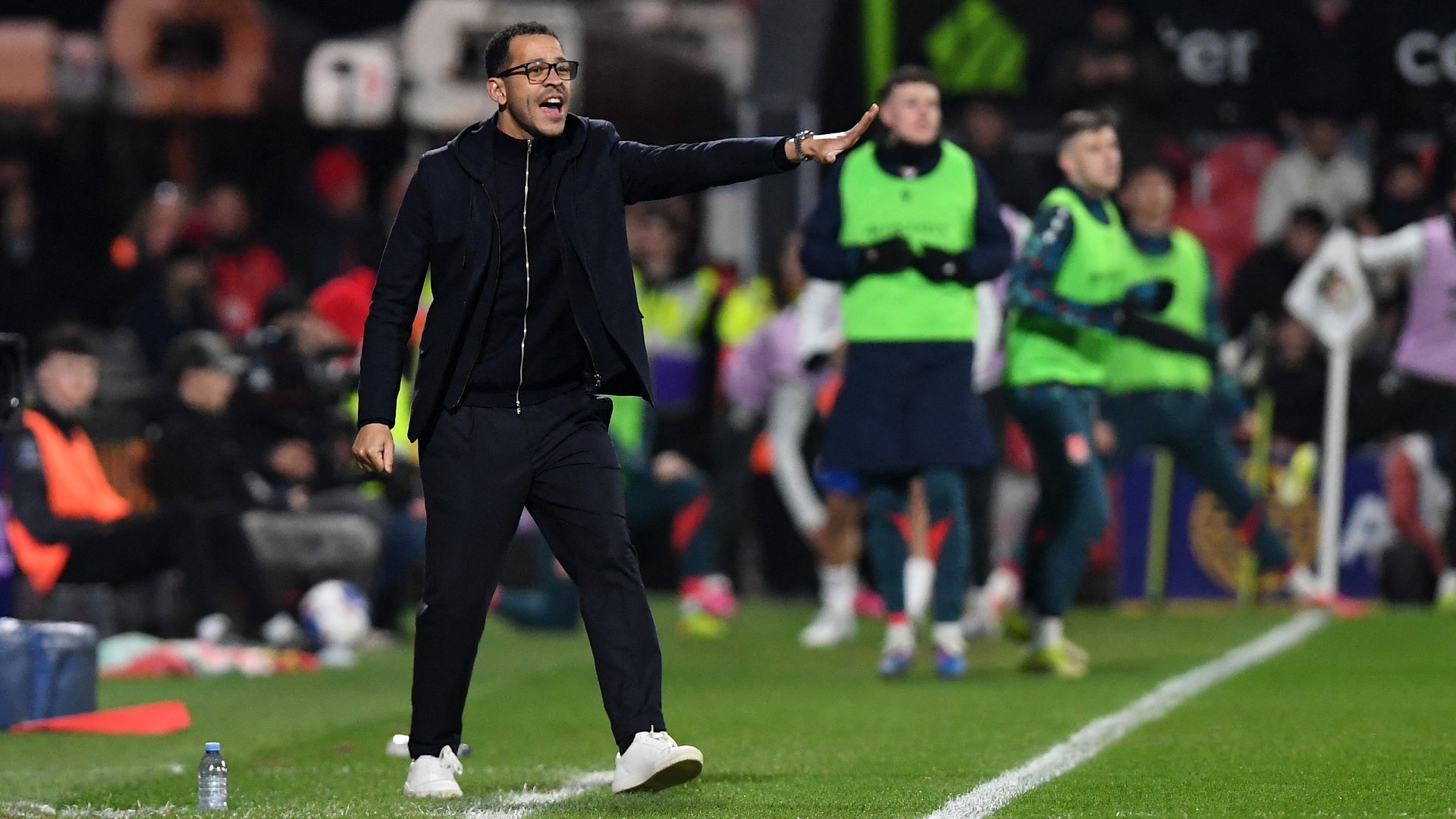 Rosenior defends rotation after Chelsea squeeze into FA Cup quarters