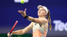 Elena Rybakina needed three sets to extend her winning streak to eight matches