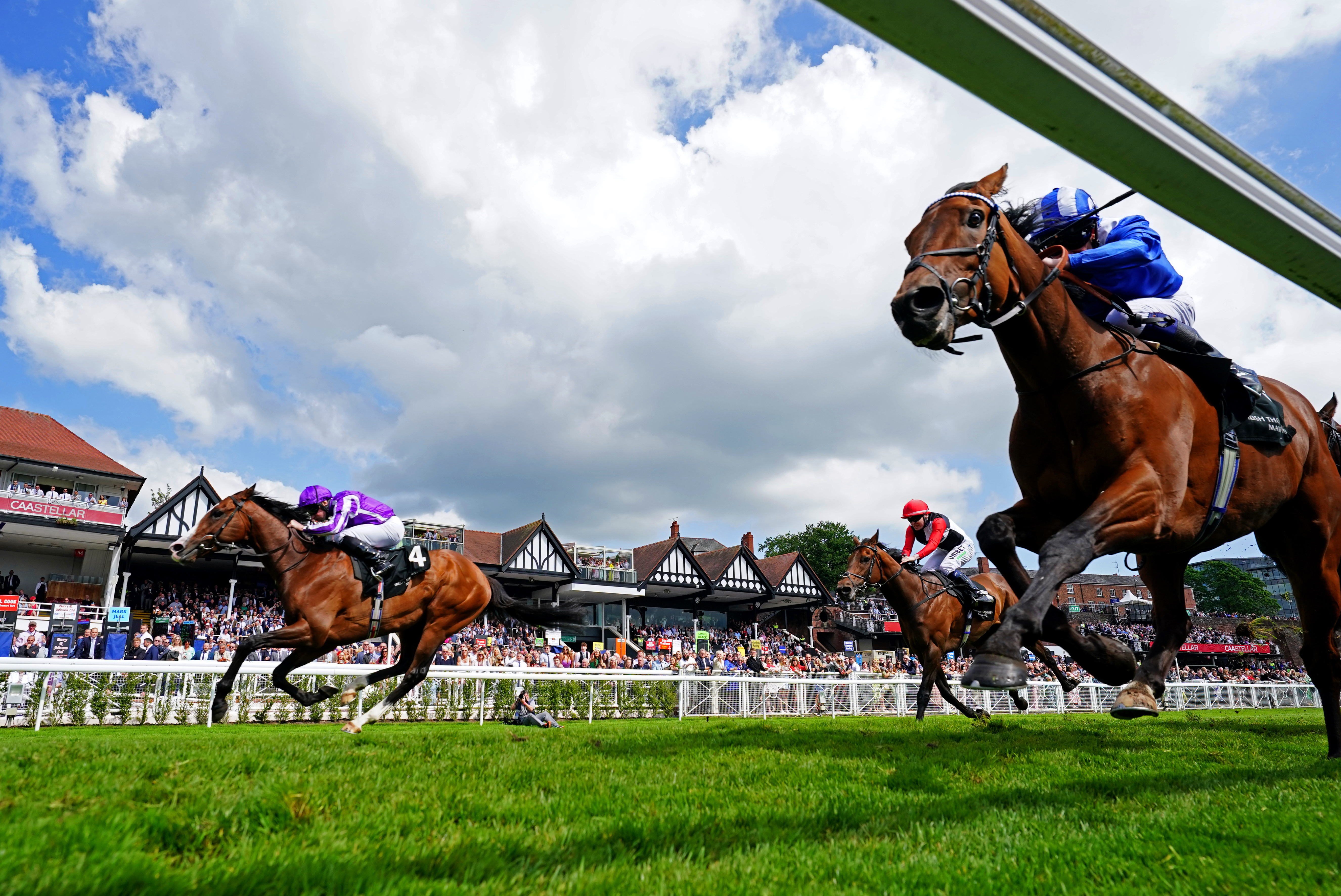 Mujtaba (right) was touched off by Point Lonsdale (left) at Chester