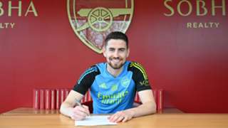 Arsenal hand Jorginho one-year contract extension