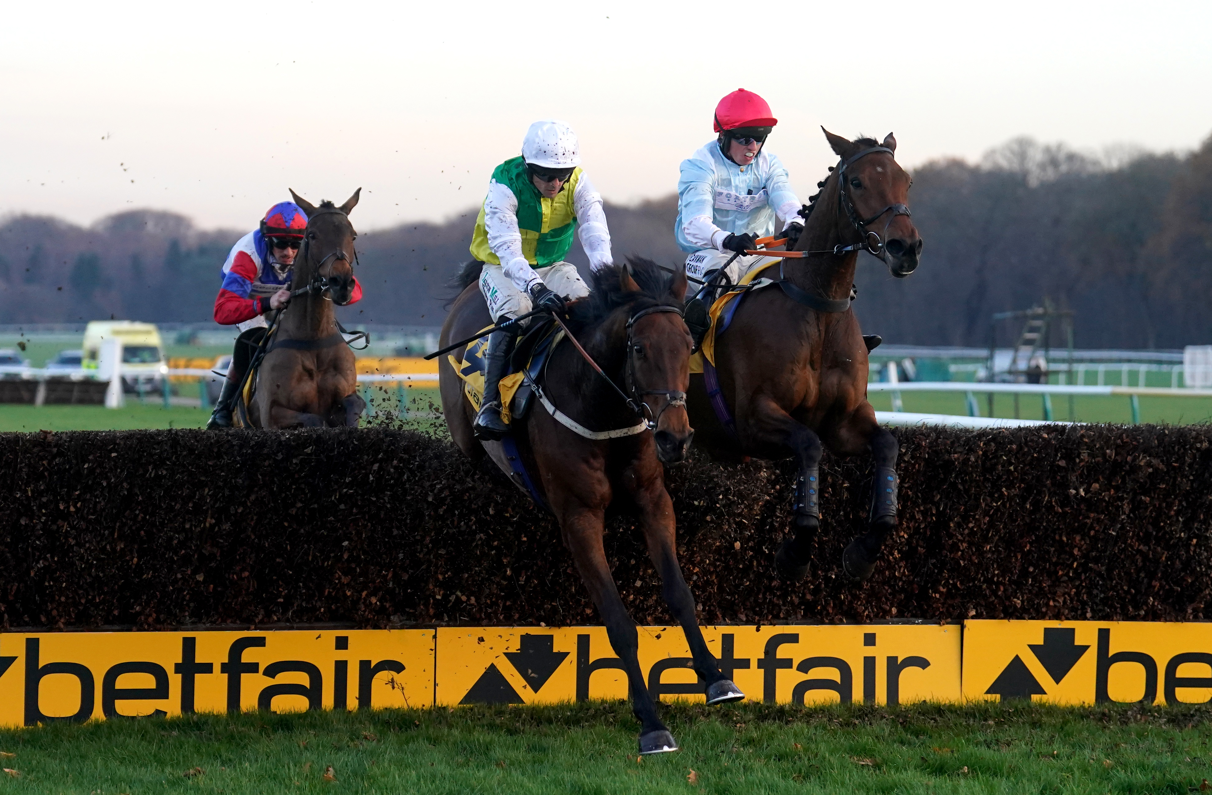 Famous Bridge en route to Haydock success