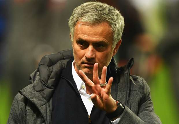 jose-mourinho-cropped_1vhjzdlvfxk791ome4nih800um.jpg