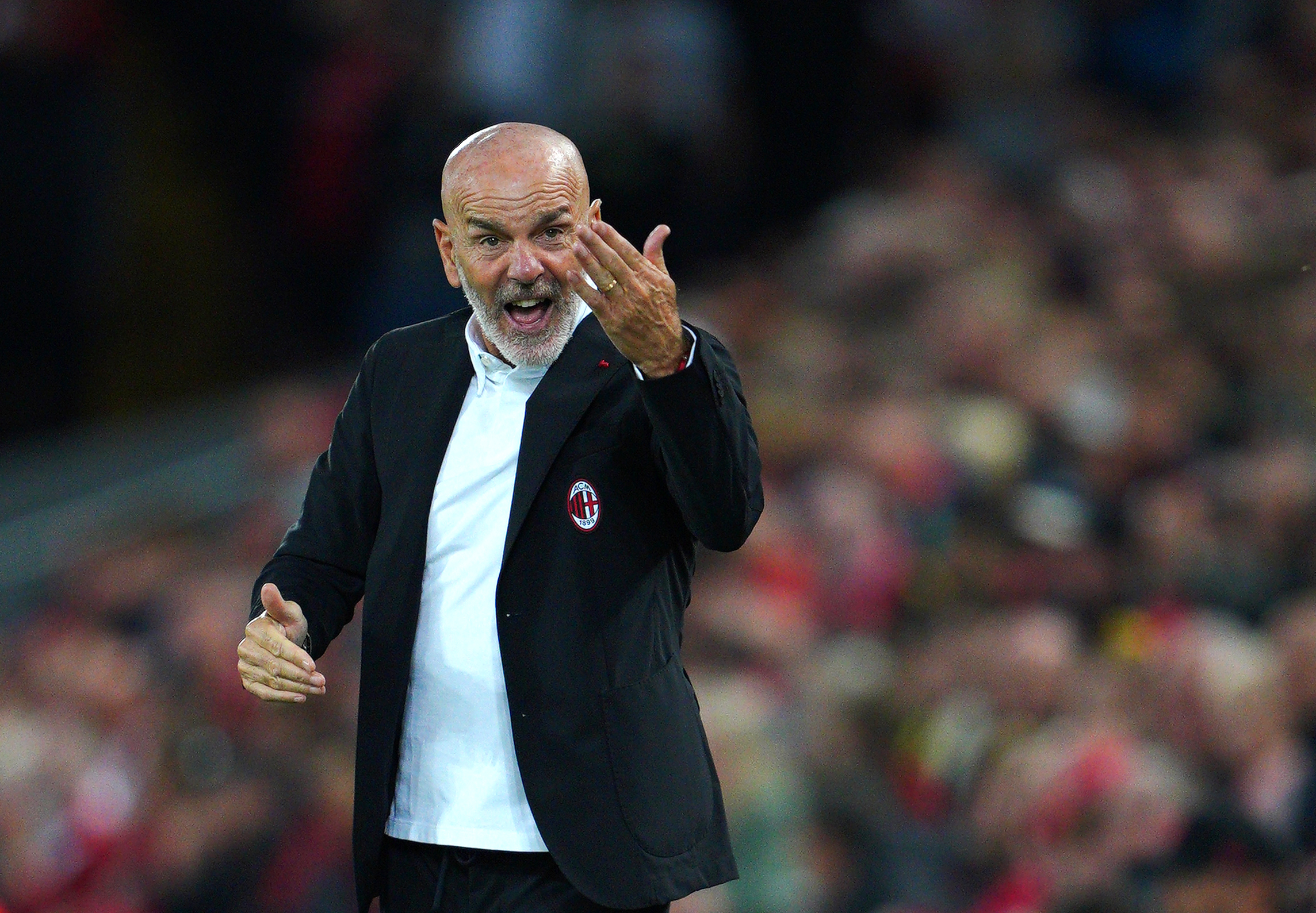 AC Milan manager Stefano Pioli shouts on the touchline