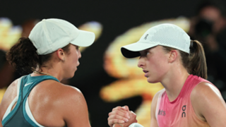 Australian Open: Swiatek credits Keys bravery after gruelling semi-final defeat
