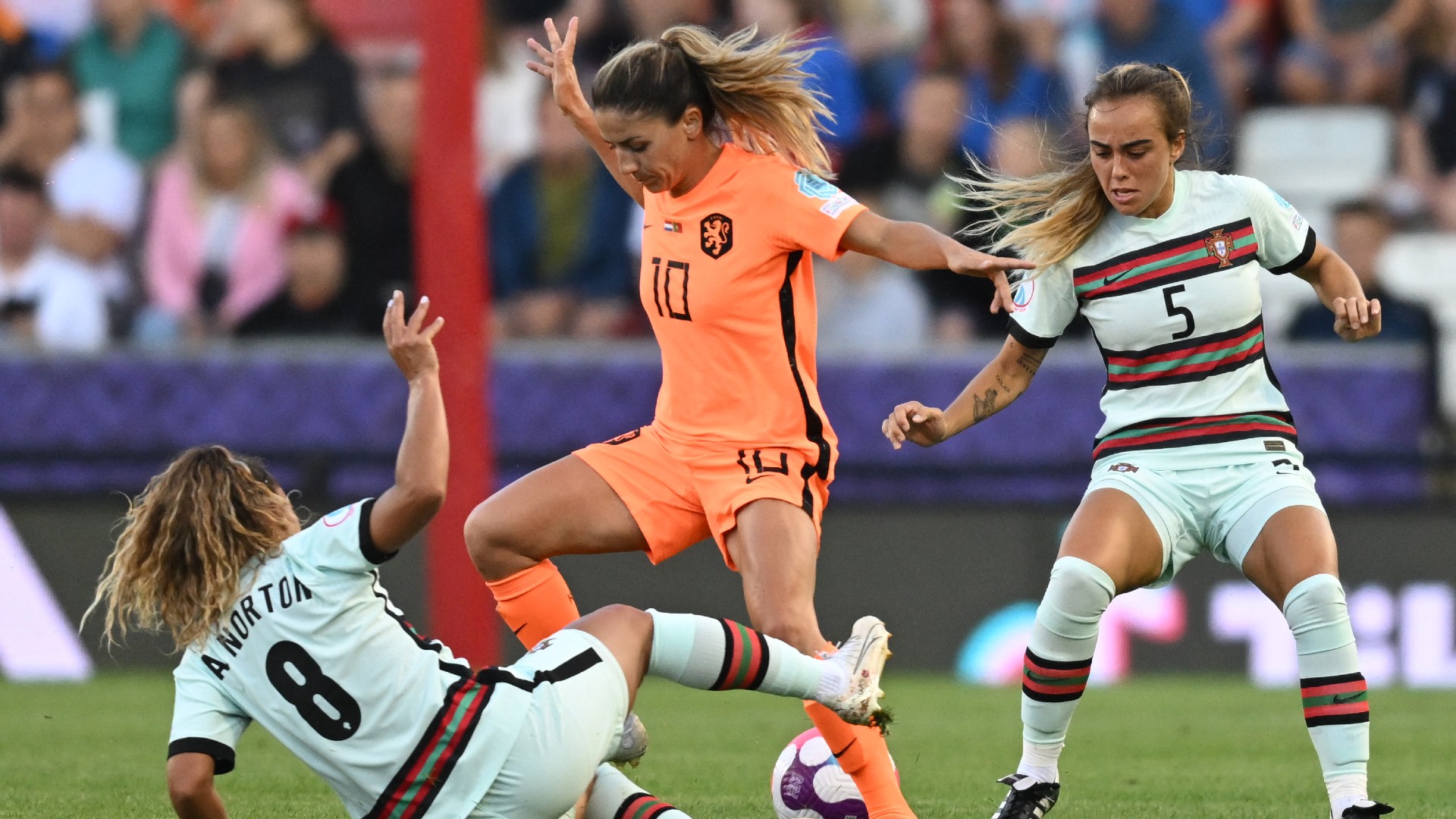 The Netherlands had to fight for the three points