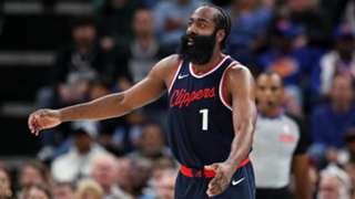 NBA: Clippers win in return to Los Angeles