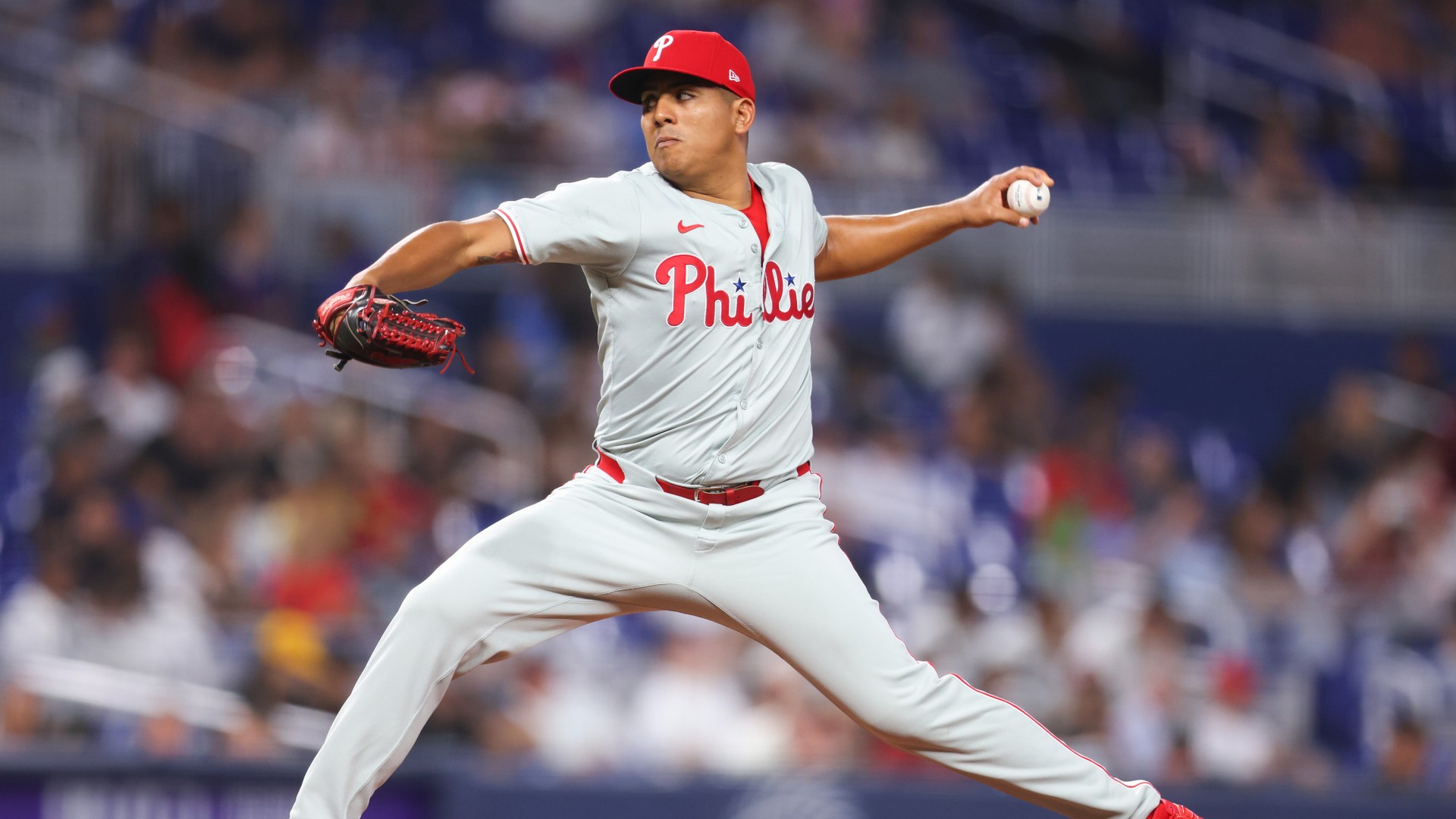 MLB: Phillies' Suarez becomes majors' first 7-game winner