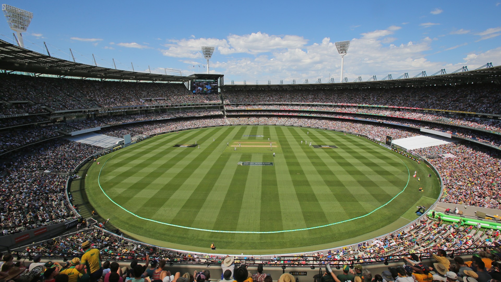 Ashes 2021-22: England given all-clear after positive coronavirus test in family group