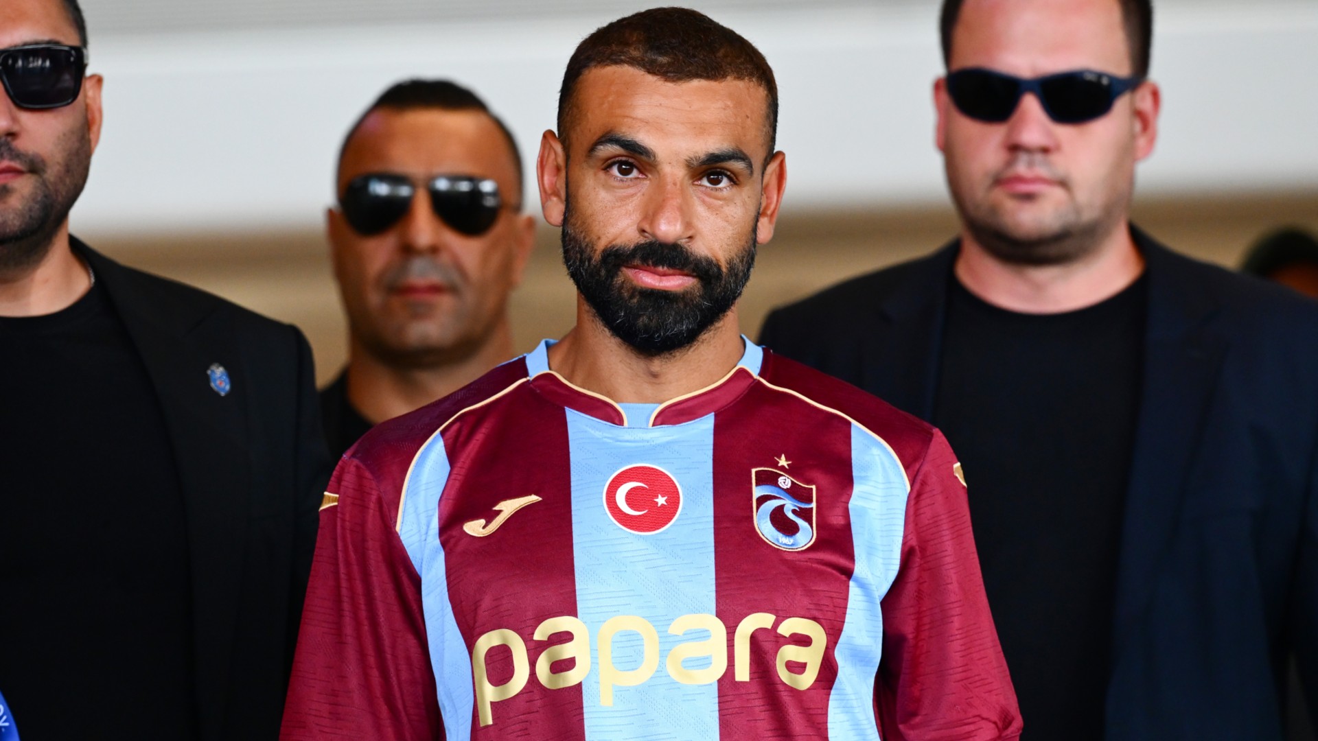 Mohamed Salah Joins Trabzonspor After Nine Seasons at Liverpool