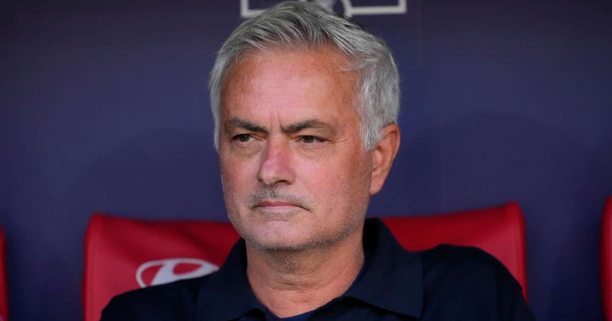 Mourinho returns to Real Madrid with 'don't betray me' trust pledge