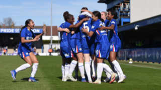 Women's FA Cup: Chelsea leave it late against Tottenham as Man City edge into semi-finals